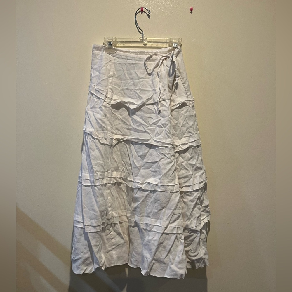 Sherry Taylor White Ruffled Skirt (S-XL because swaiat size can be adjusted)